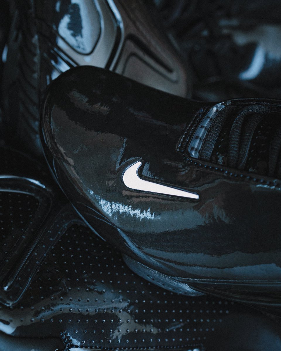 Kicks Lounge tweet media