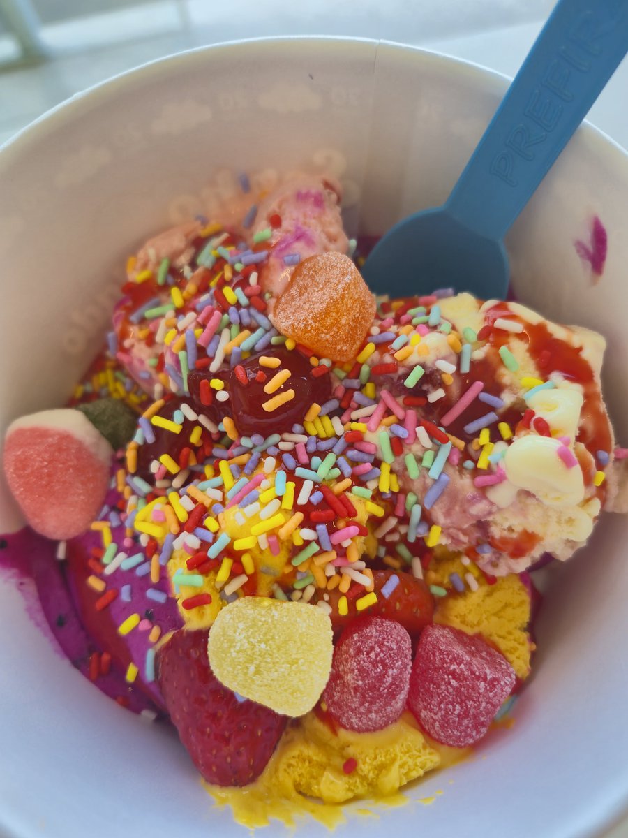 vivi d'chan 𖦹 🐈‍⬛ tweet media