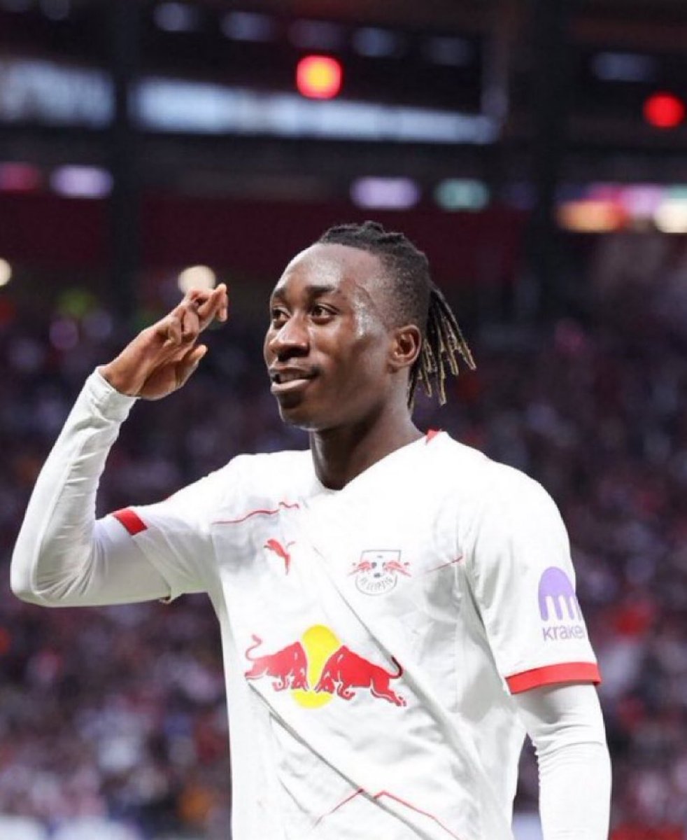 نايف tweet media