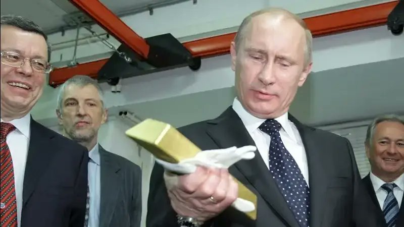 🔴 Rusya Devlet Başkanı Vladimir Putin, şirketlerin veya şahısların ülkeden 100 gramdan daha ağır külçe altın ihraç etmesini yasakladı.
