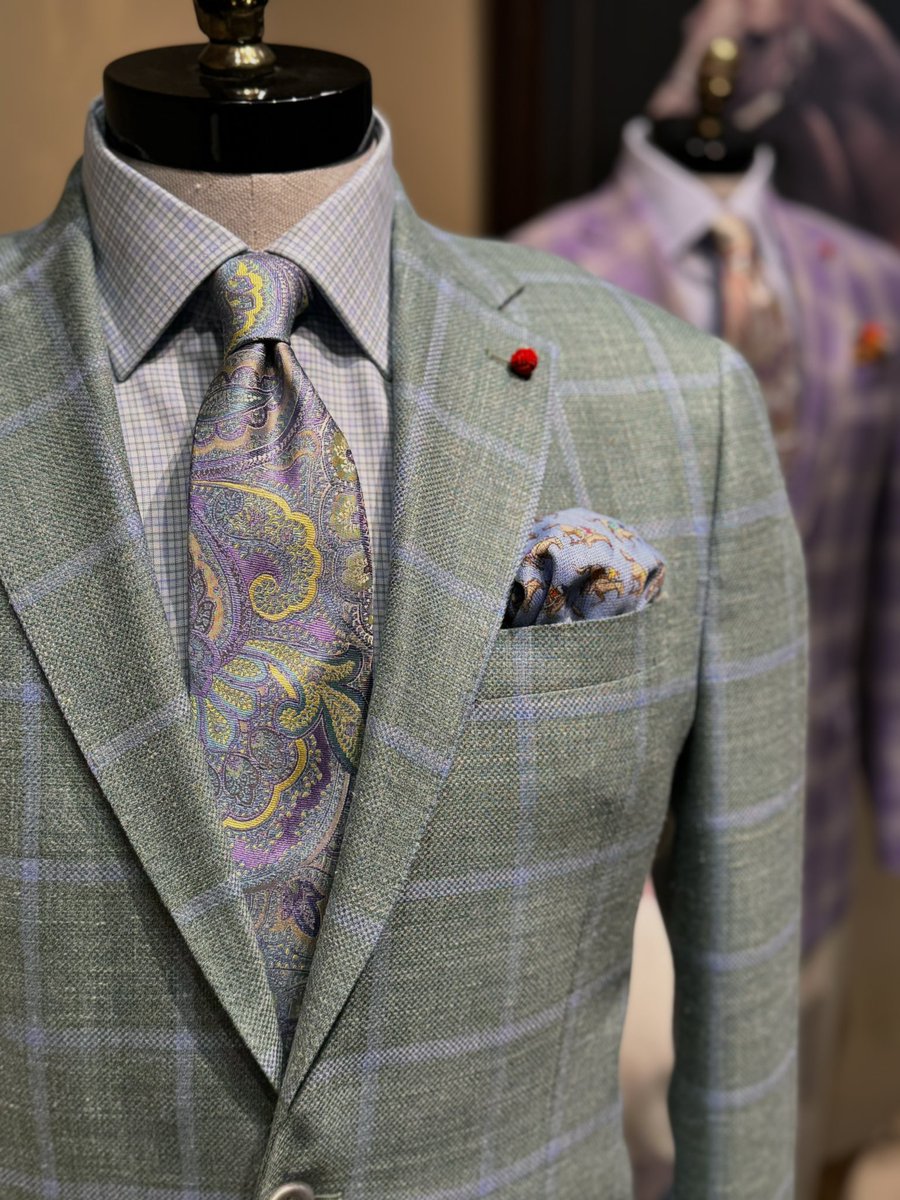 Logan's of Lexington tweet media