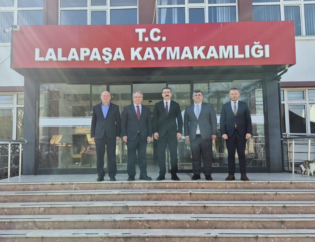 ilk_hac's tweet photo. İl Millî Eğitim Müdürümüz Sayın Dr. Ahmet ALİREİSOĞLU,İl Millî Eğitim Müdür Yardımcımız Sayın Nail YILMAZ ve İl Millî Eğitim Şube Müdürümüz Sayın Mehmet ÖZER ile birlikte ilçemizi ve okullarımızı ziyaret etti.
Ziyaretlerinden dolayı kendilerine teşekkür ederiz. https://t.co/Q789oQoaaE