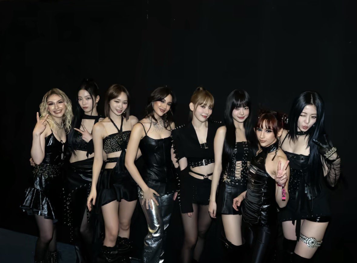 t ⚡️ tweet media