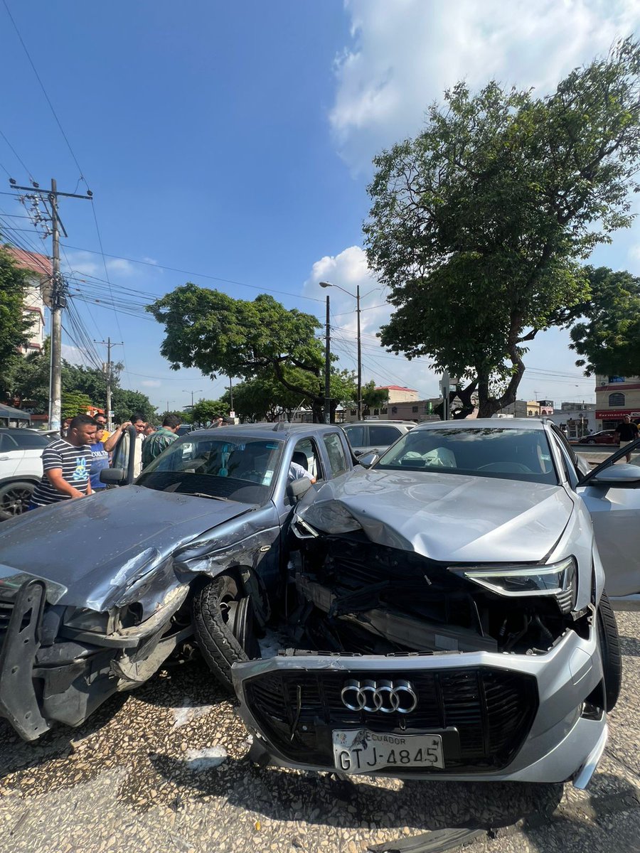 Emergencias Ec tweet media