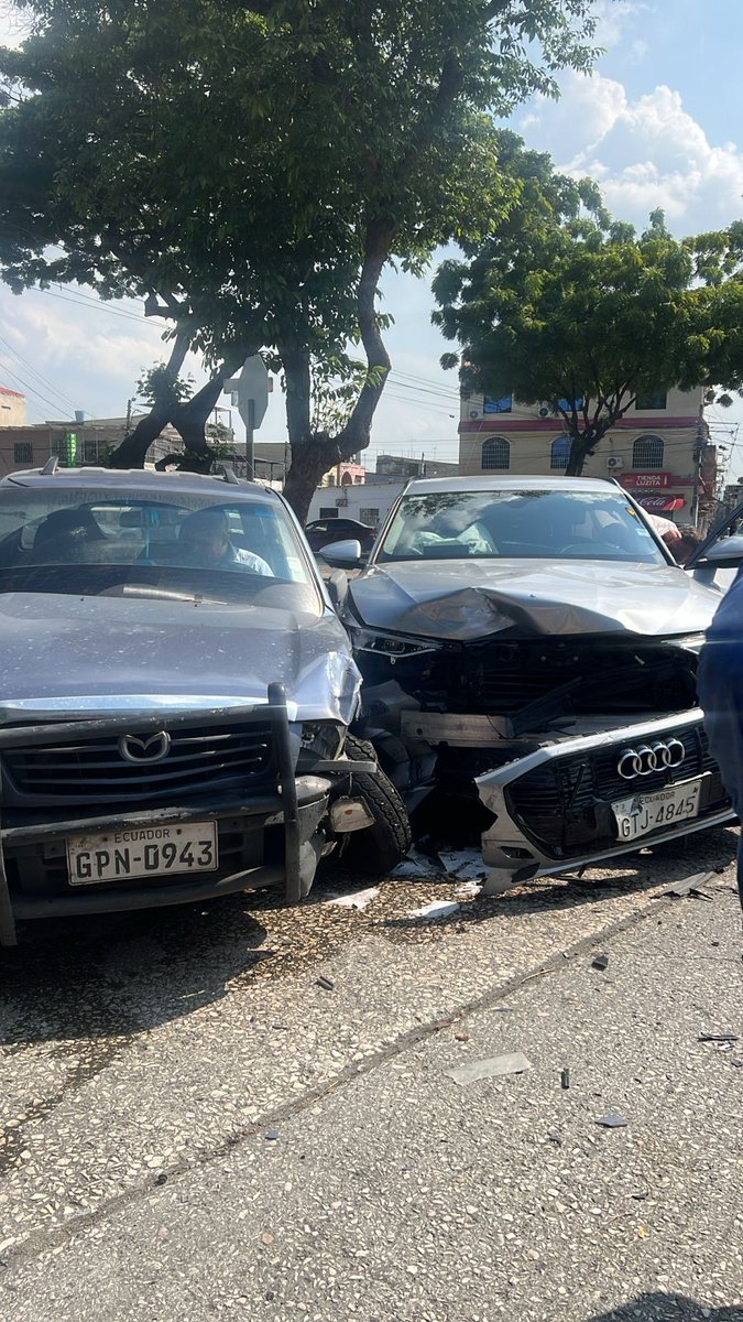 Emergencias Ec tweet media