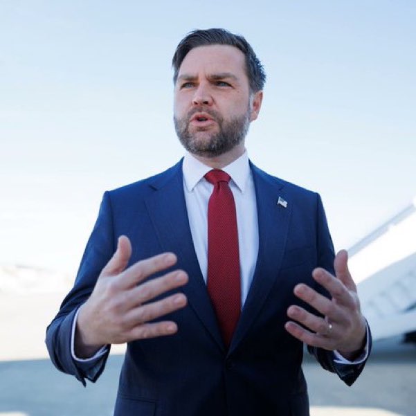 Grandstar tweet media