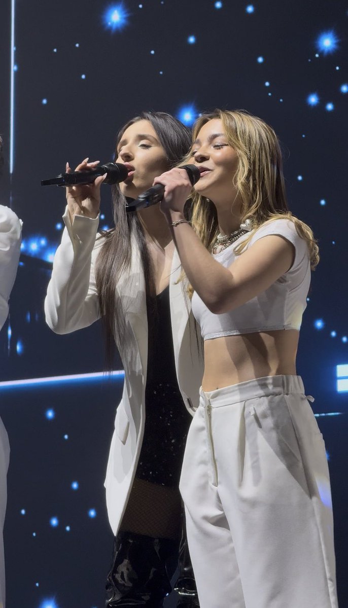 Krista🐆🍒 tweet media