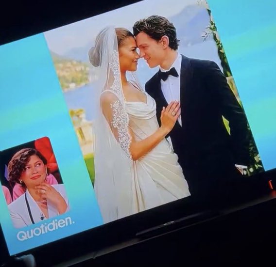 caris🕺 tweet media