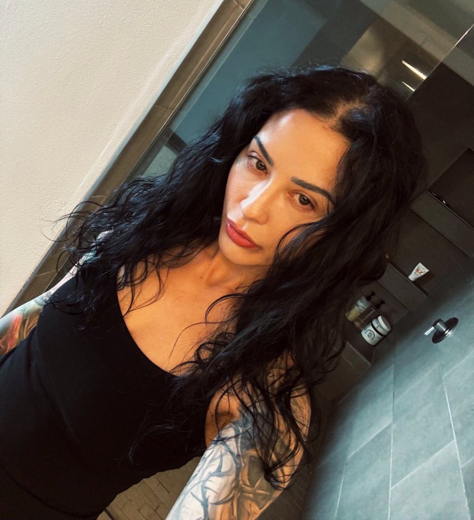 KATRINA JADE™ tweet media