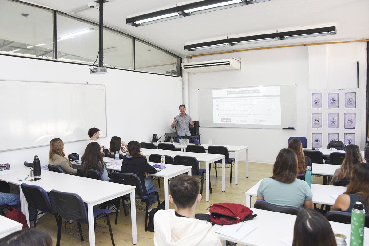 Ciencias Económicas UNLP tweet media