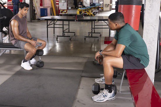 rae_begins's tweet image. lots of raviharry this episode i’m certainly getting #ideas