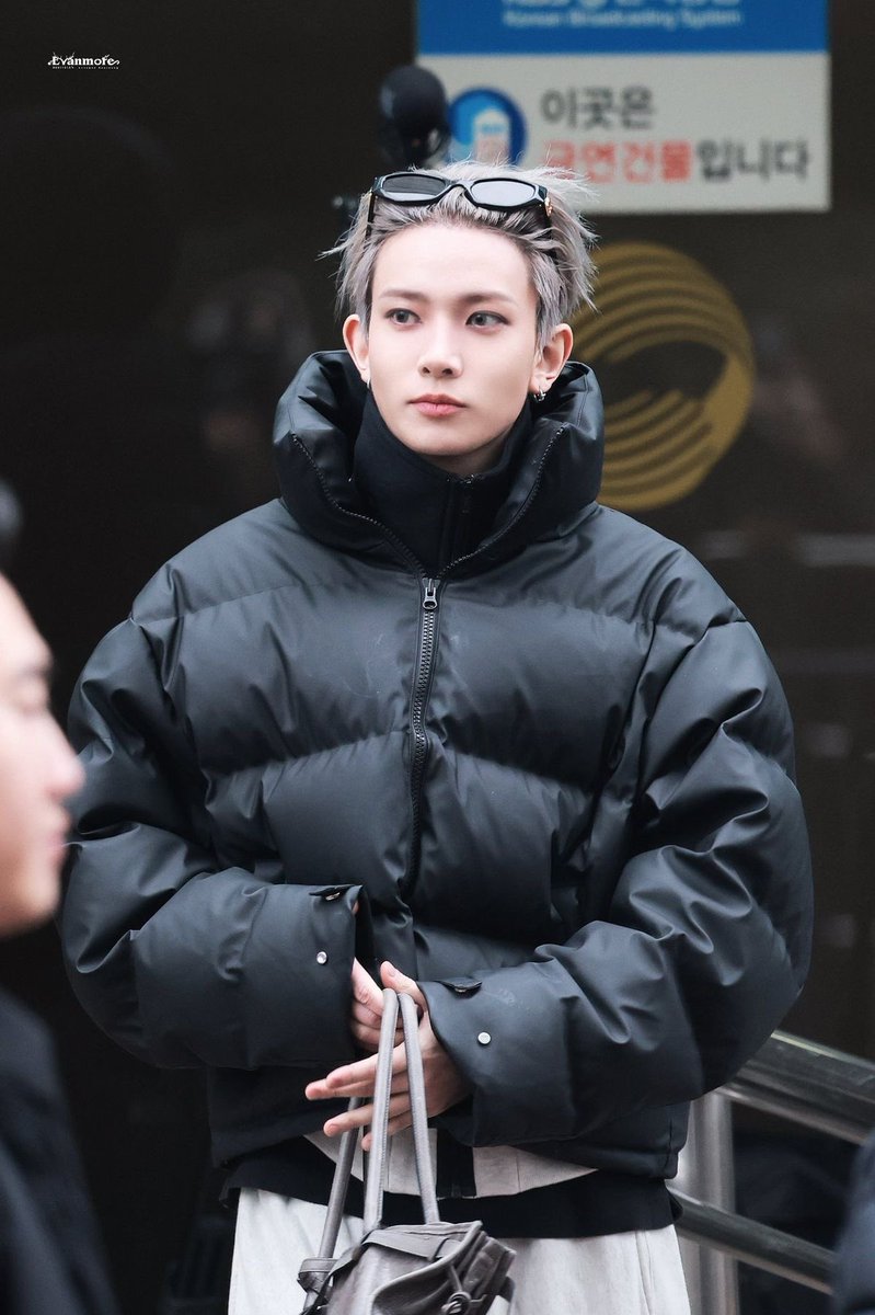 โ โ โ ๐ฝอ๐จ๐๐๐. โ โฑ tweet media