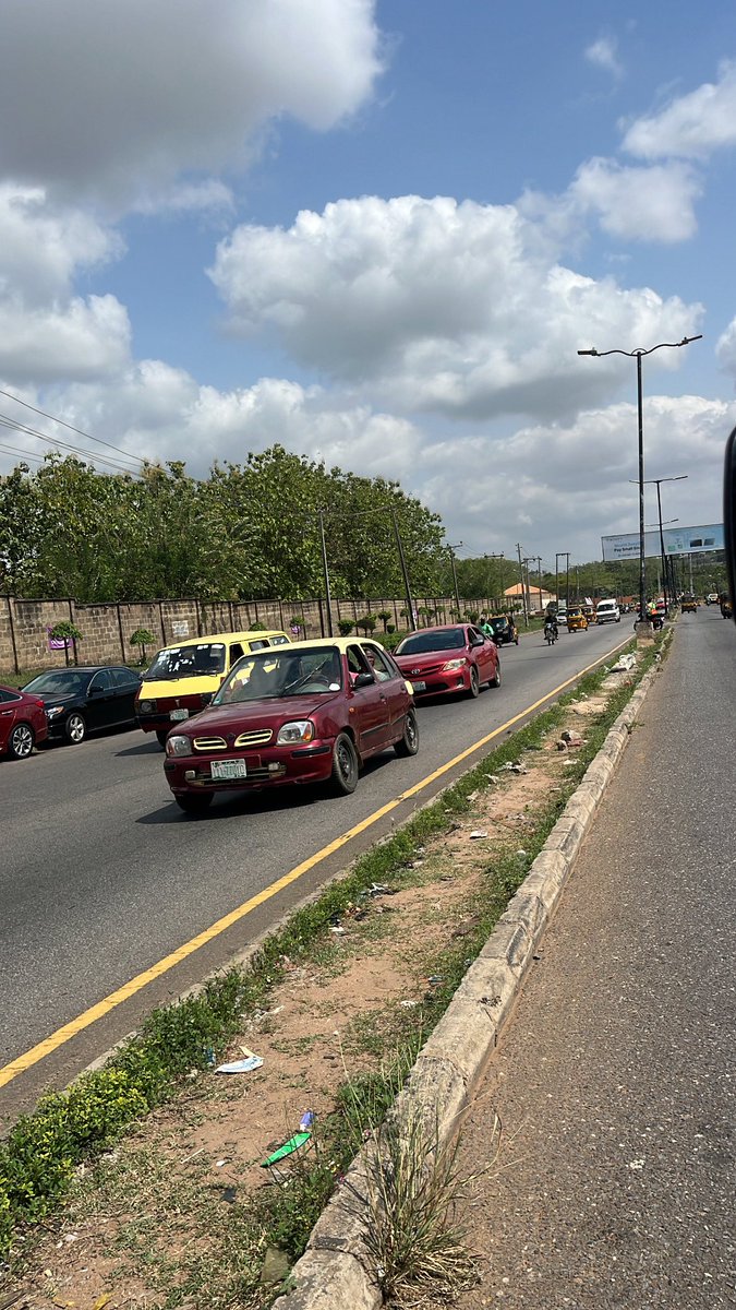 ayomikun❤️ tweet media