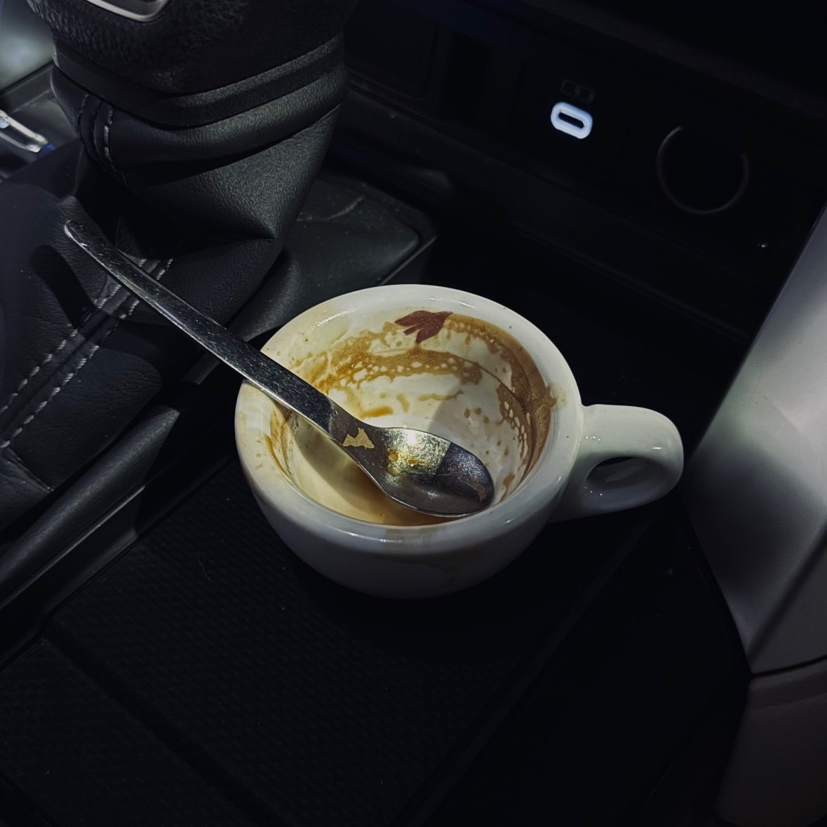 بسطام tweet media