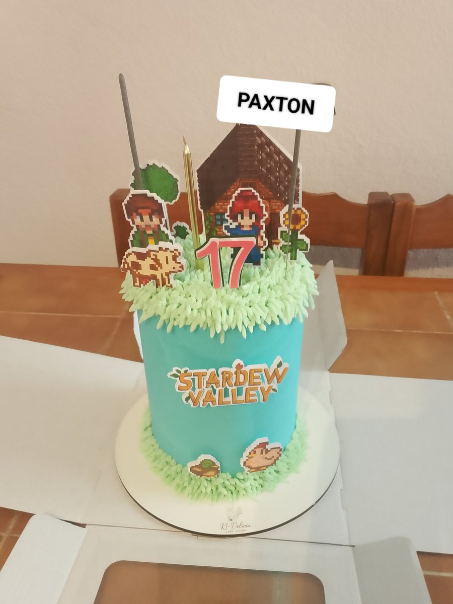 Paxton / Static tweet media