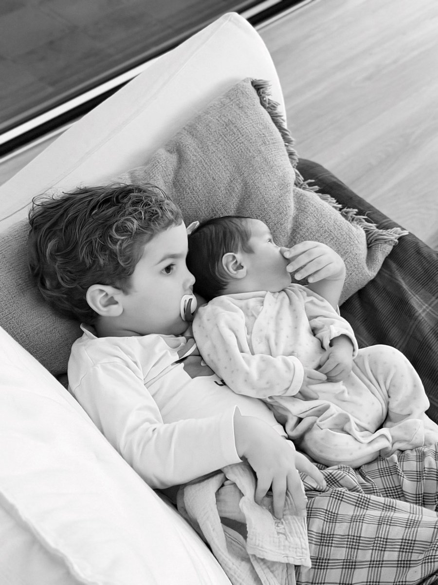 Víctor López tweet media