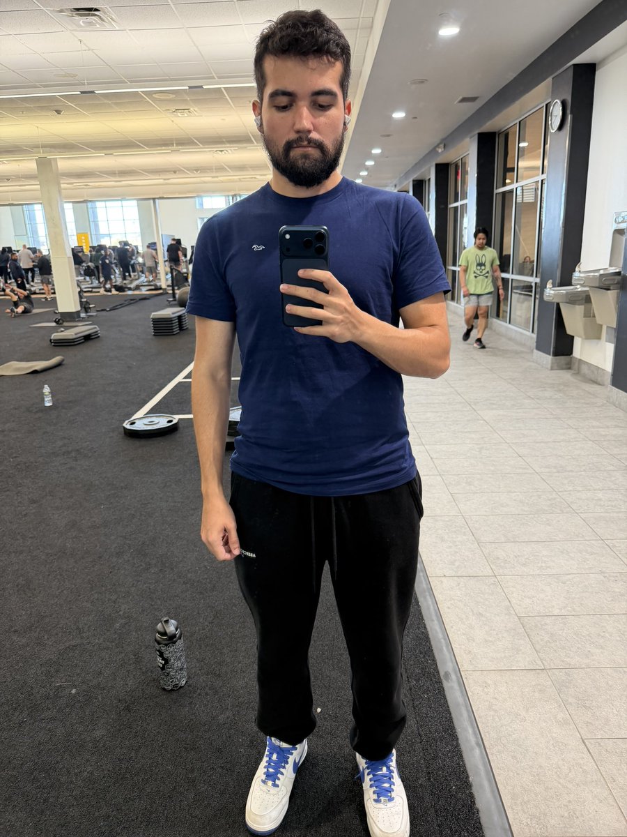 budegadeleao tweet media