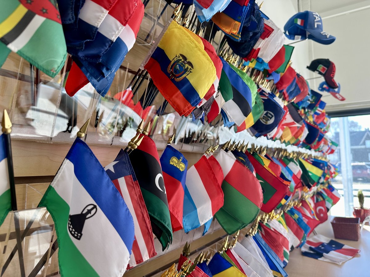 flagshopcanada's tweet image. Mini flags from around the world 🌍

Perfect for desks, classrooms, and events. Honour your heritage or represent a country you love.

Shop in store or online.

#MiniFlags #InternationalFlags #WorldFlags