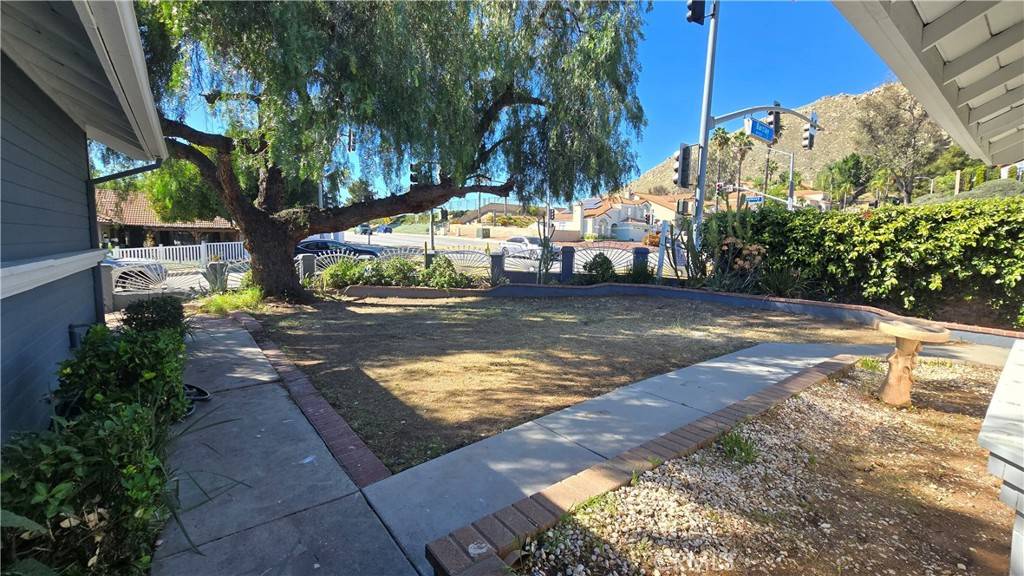 CastraRealty's tweet photo. 12012 Barclay, Moreno Valley, CA 92557 is now under contract.
See this listing and more on my website: https://t.co/jfbO0zFMLD https://t.co/jhXAjenc7P