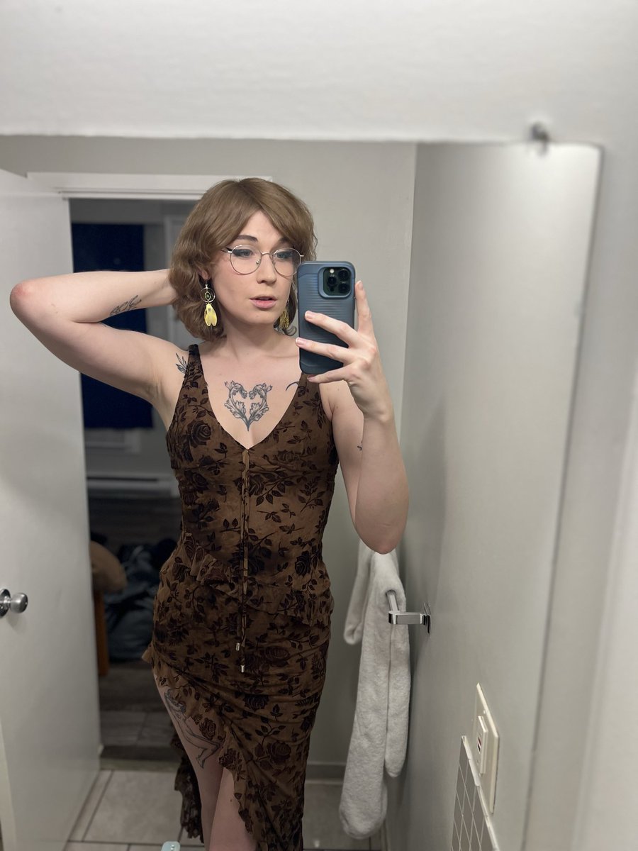 daylightelise tweet media