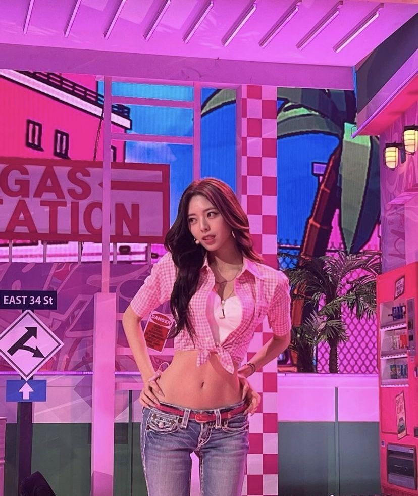 lv_____bel's tweet photo. - ᨳ꒰ ୨୧ ꒱ഒ - fin del 🧵
     ⟲.    ♡ https://t.co/gRIWu0HBwl