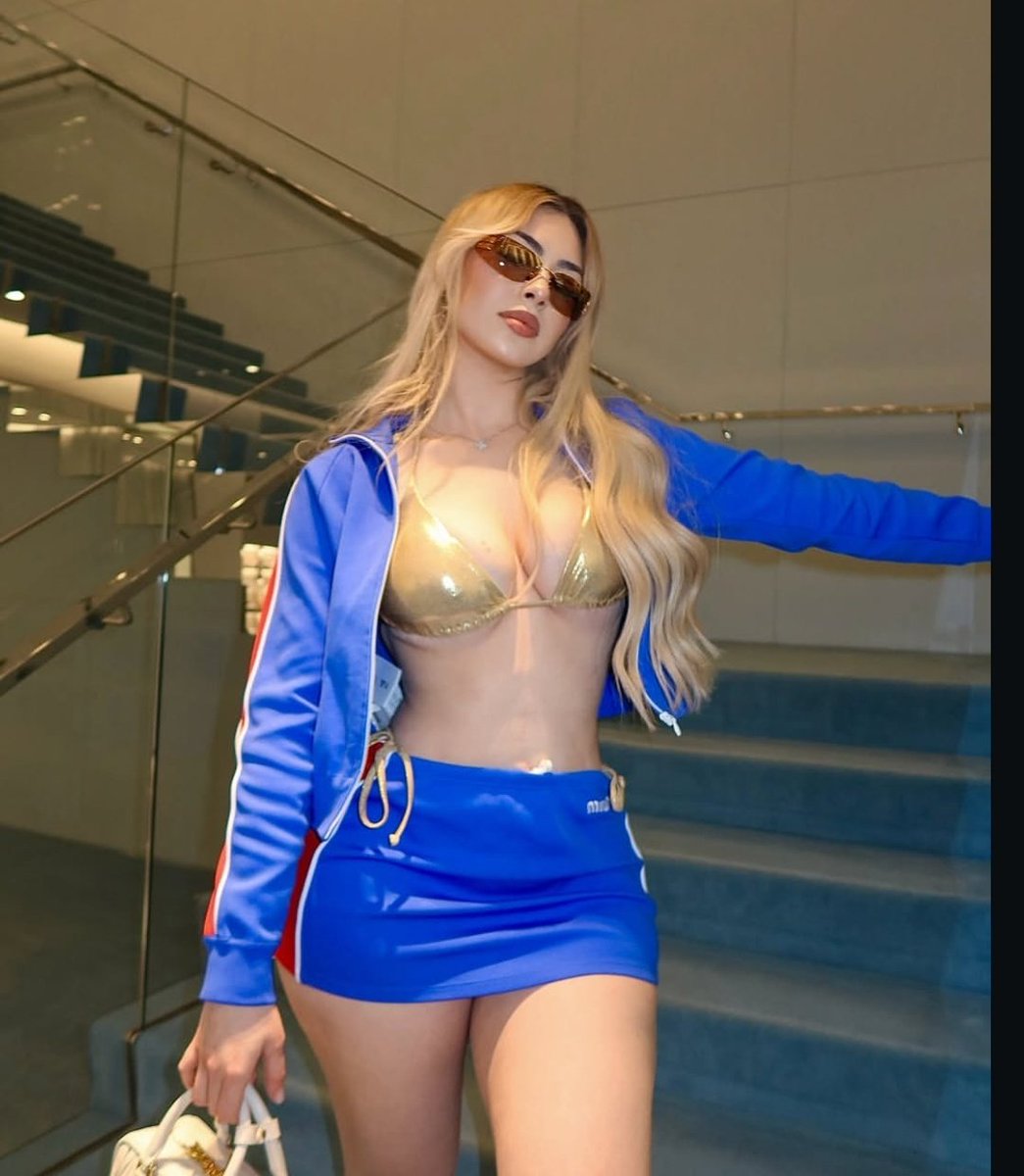 off Panin 🎭 tweet media