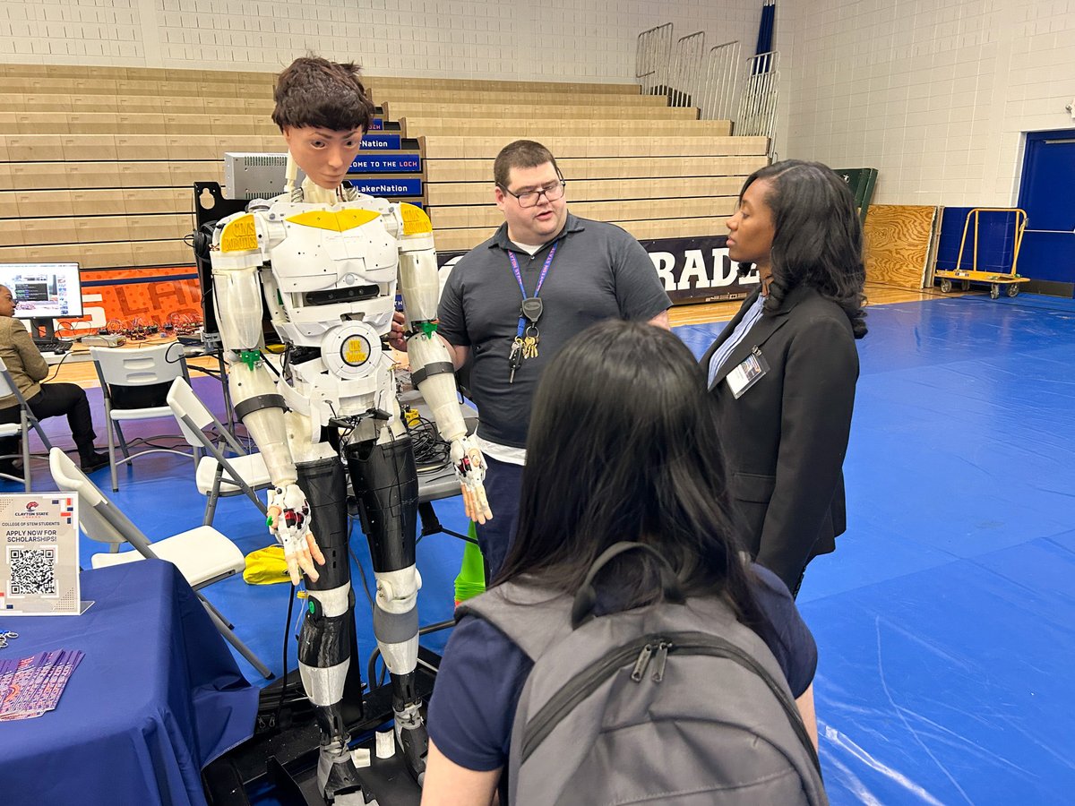 ClaytonState's tweet photo. Clayton State University’s College of STEM kicked off Day 1 of the 5th Annual STEM Symposium with a dynamic lineup of student research presentations, keynote speakers, and engaging discussions. 🧡💙🔬
#ClaytonStateUniversity #STEMSymposium #STEMEducation #Research #HigherEd https://t.co/uhs9pIcSg2