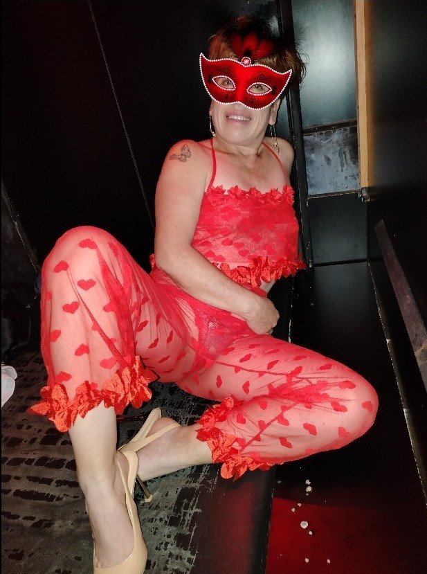 Karen y Marco tweet media