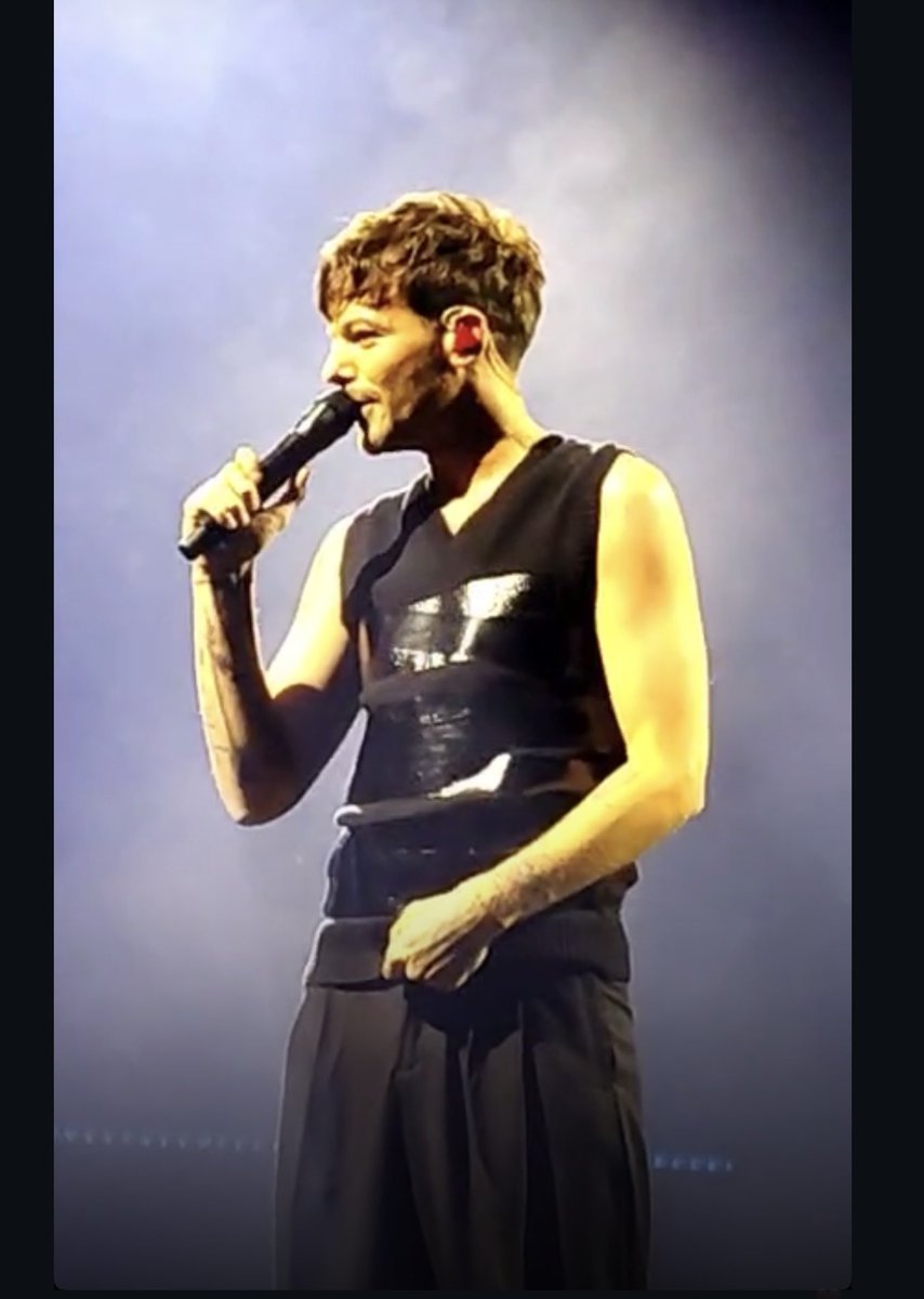 Bre ໑̣ the imposter tweet media