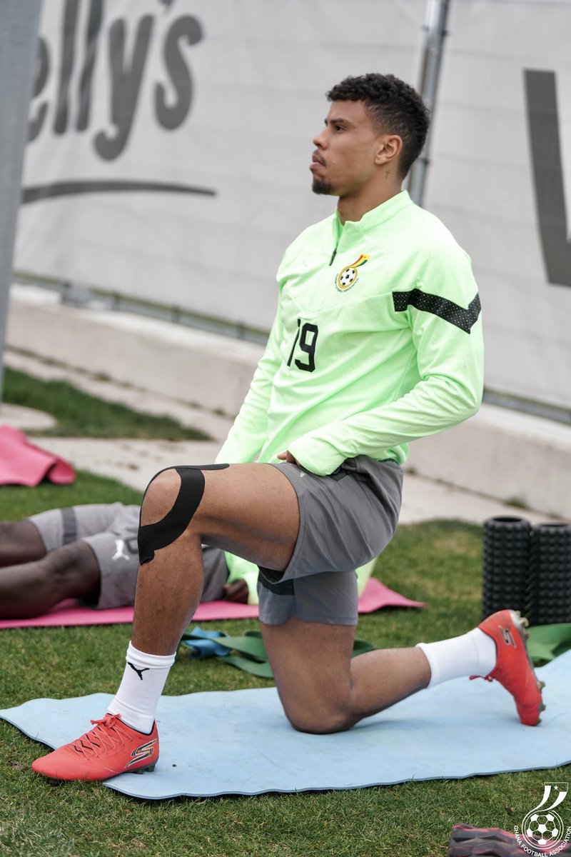 GhanaBlackstars's tweet photo. 💛 Ransford-Yeboah Königsdörffer 📸

#BlackStars https://t.co/9slvwoZA5r