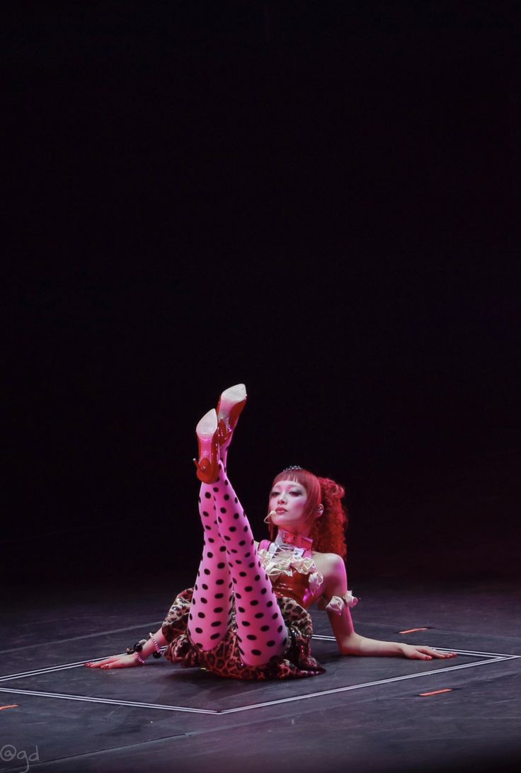 ΉYPΣBӨY tweet media