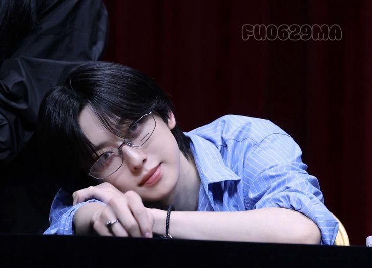 lari on fire ✮ tweet media