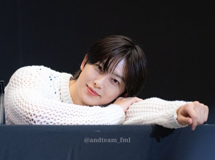 lari on fire ✮ tweet media