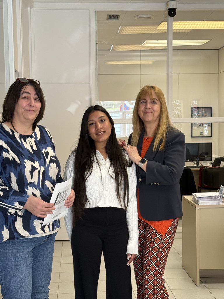 AdmNorfeuRoses tweet media