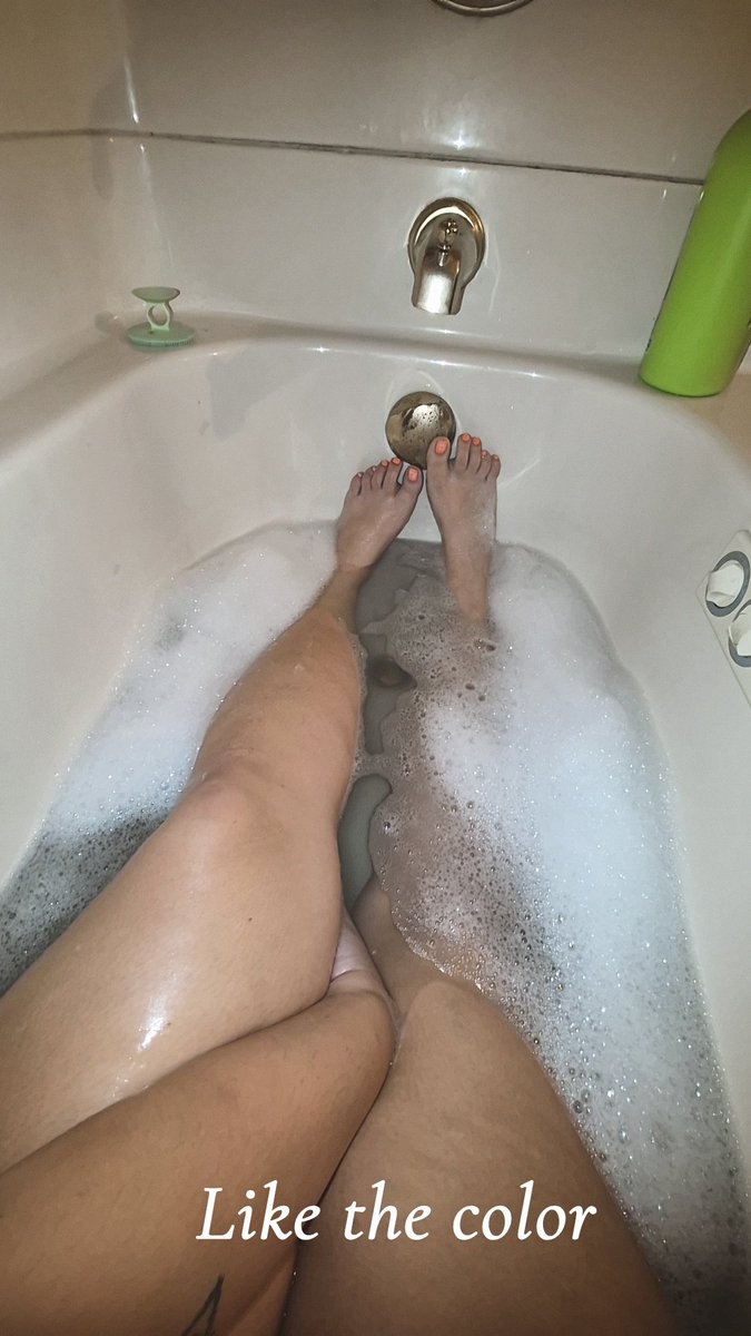 Bella Ella tweet media