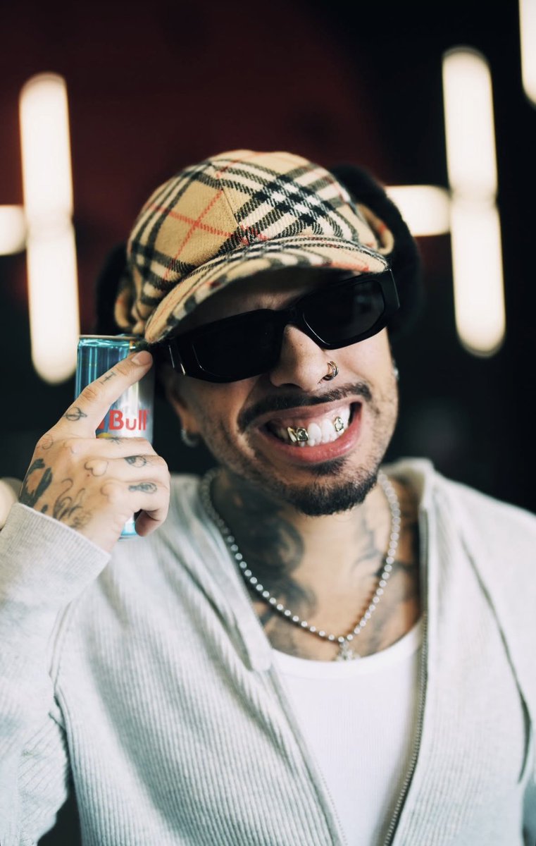 Rauw Alejandro en colaboración con Red Bull 🧨🦊