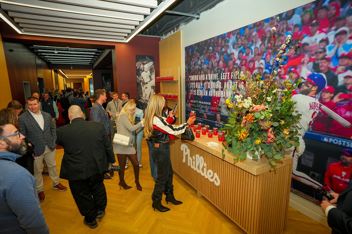 Citizens Bank Park tweet media