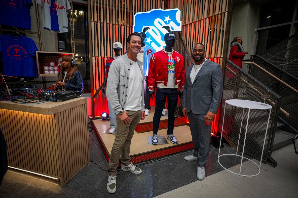 Citizens Bank Park tweet media