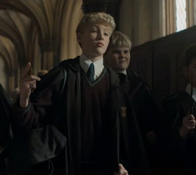 Javier Cañavate #ThePitt #AKnightOfTheSevenKingdom tweet media