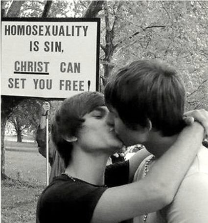 TheUSGayhistorian tweet media