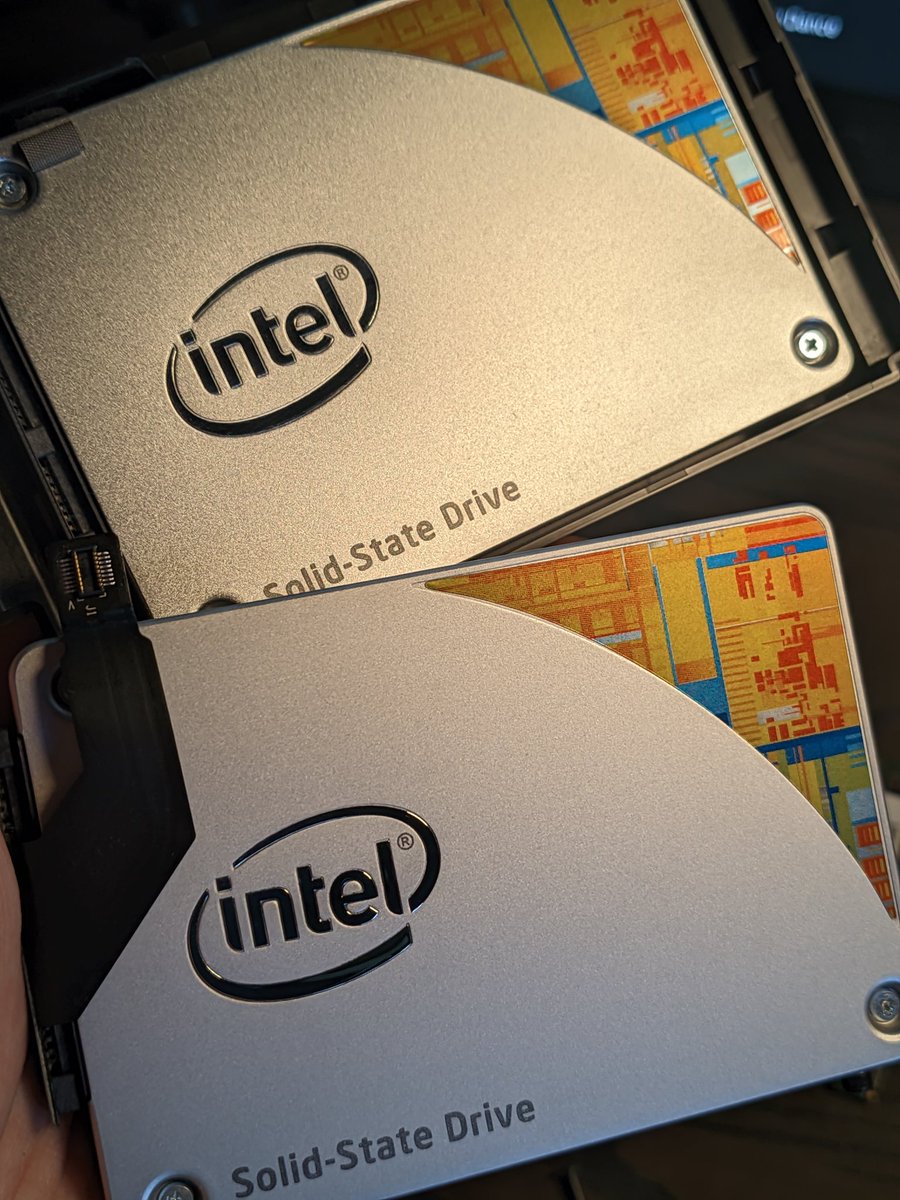 AT0MAC 👨‍🎨📸 tweet media