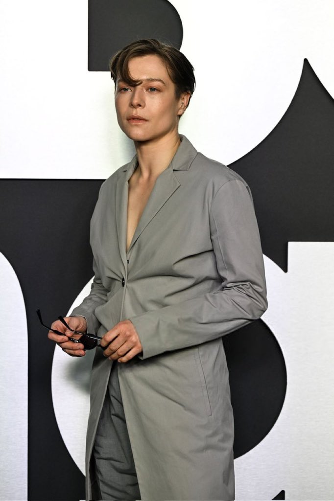 ren 👹🎬🦴🎸 tweet media