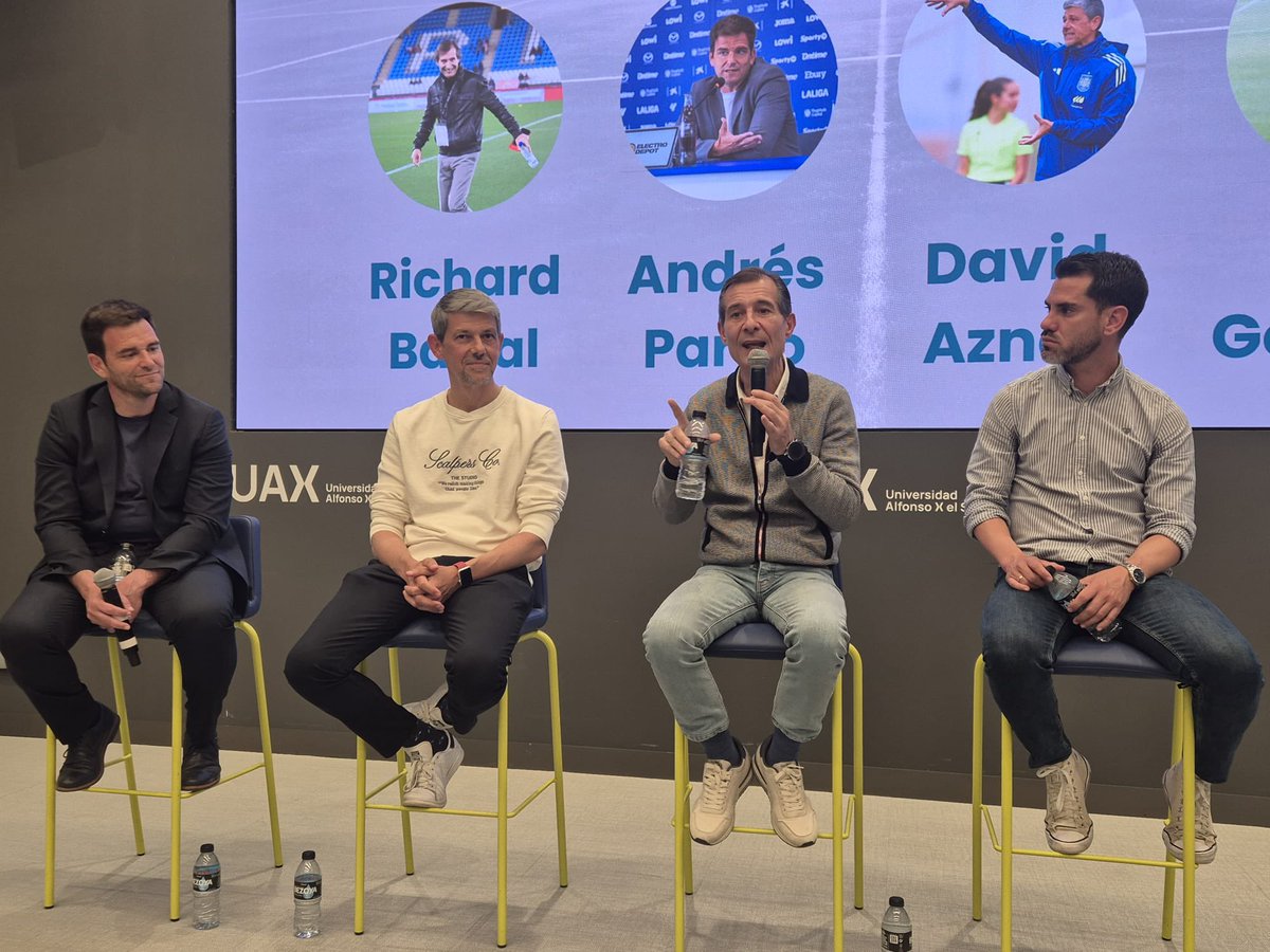 LydiaBermejoM's tweet photo. @davidaznarcoach gracias por formar parte de una magnífica mesa redonda. 
Un placer que nos acompañaras. @Uddea_es https://t.co/scjVzjGHCP