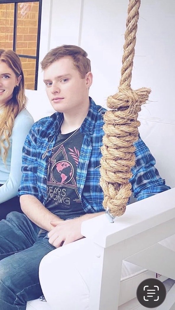 👽🦈 tweet media