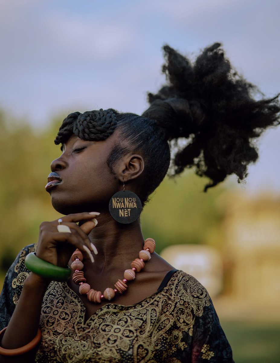 Dianthia tweet media