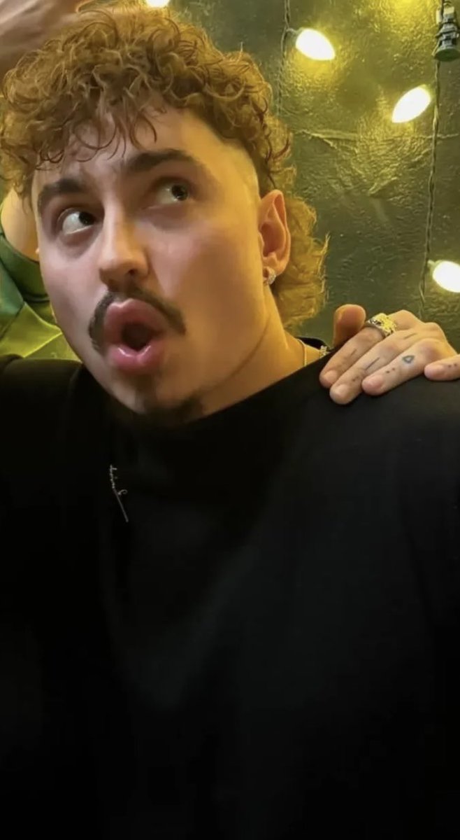 addie✨ tweet media