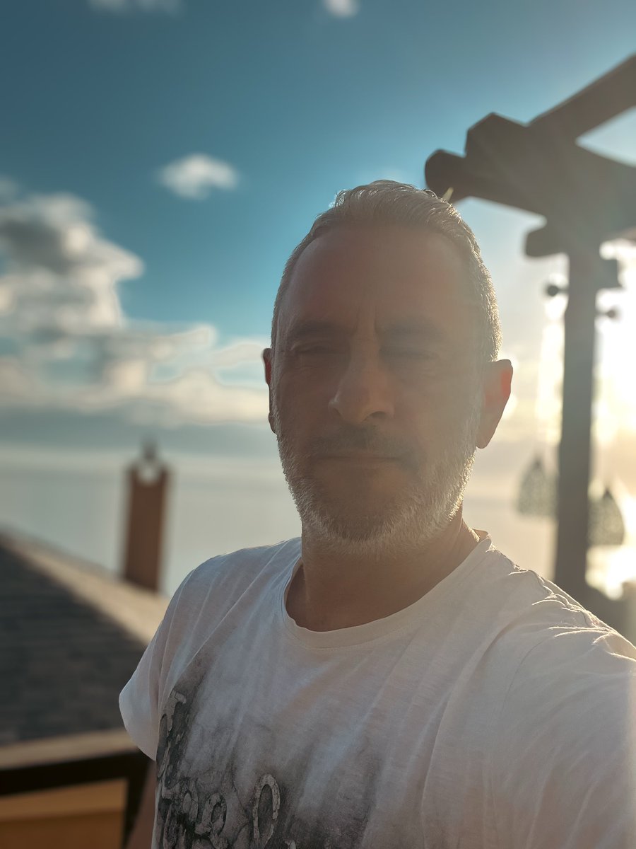 ψαριανοτ tweet media