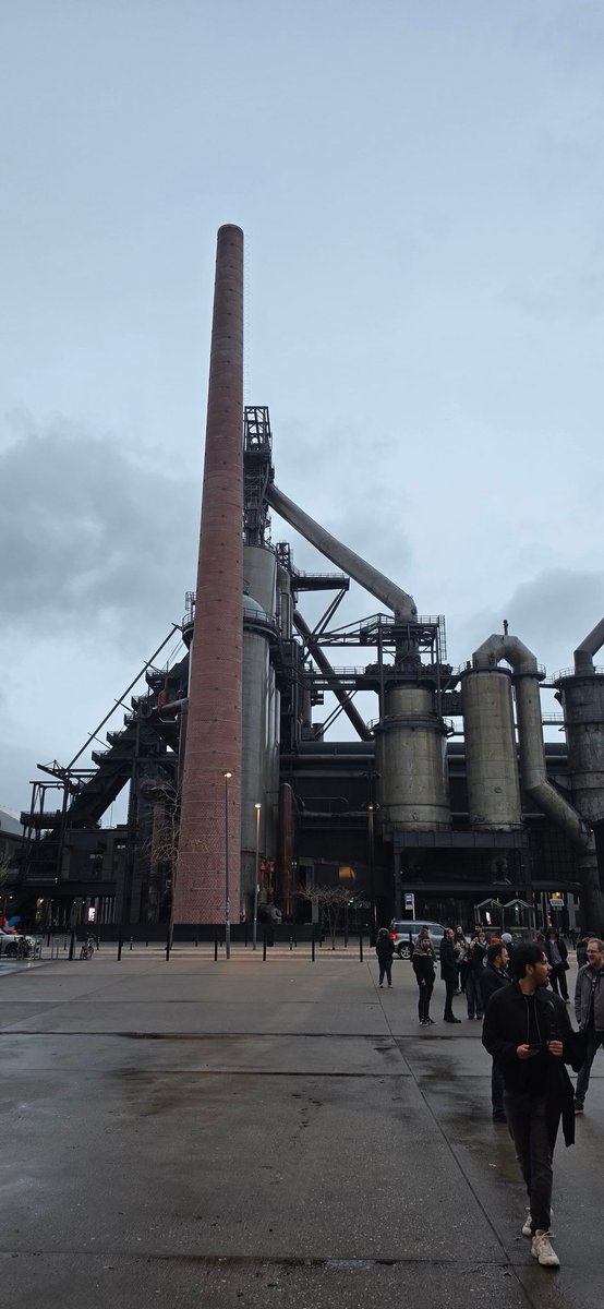 Freezon14 tweet media