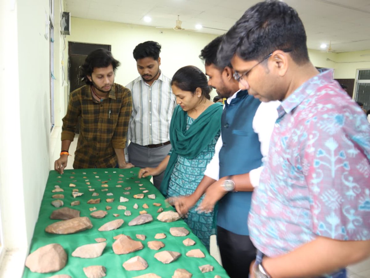 MODEL DEGREE COLLEGE, NUAPADA tweet media