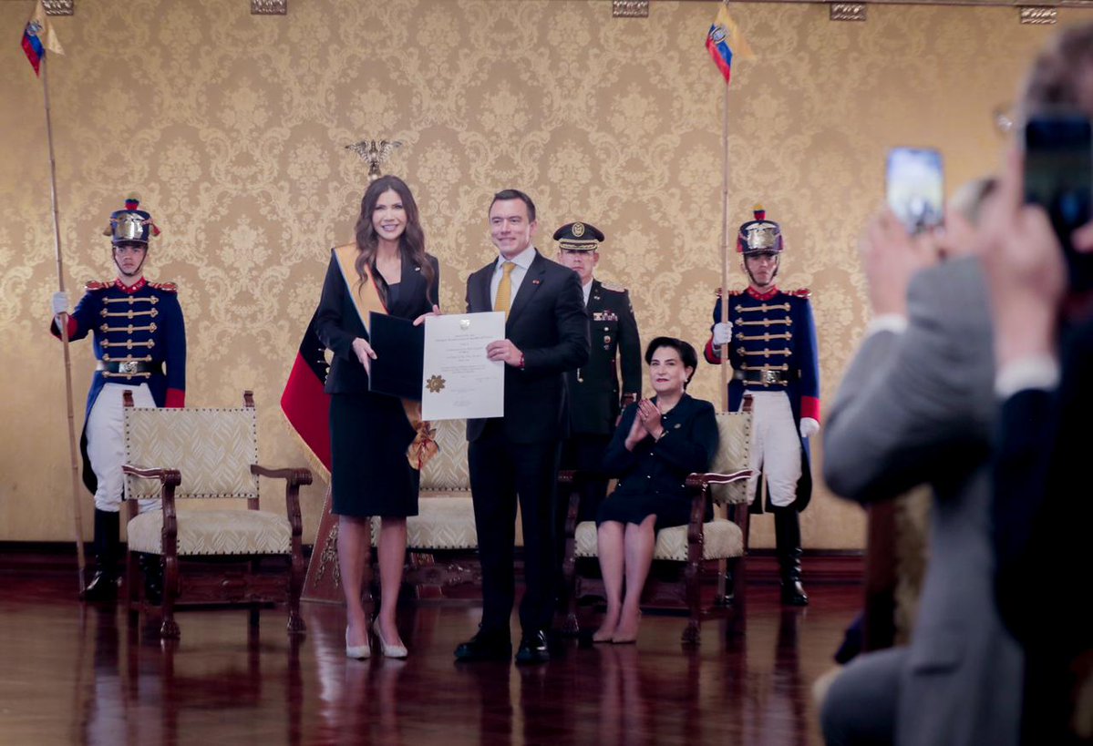 US Embassy Ecuador tweet media